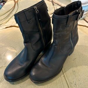 Trask waterproof boots. Black leather.